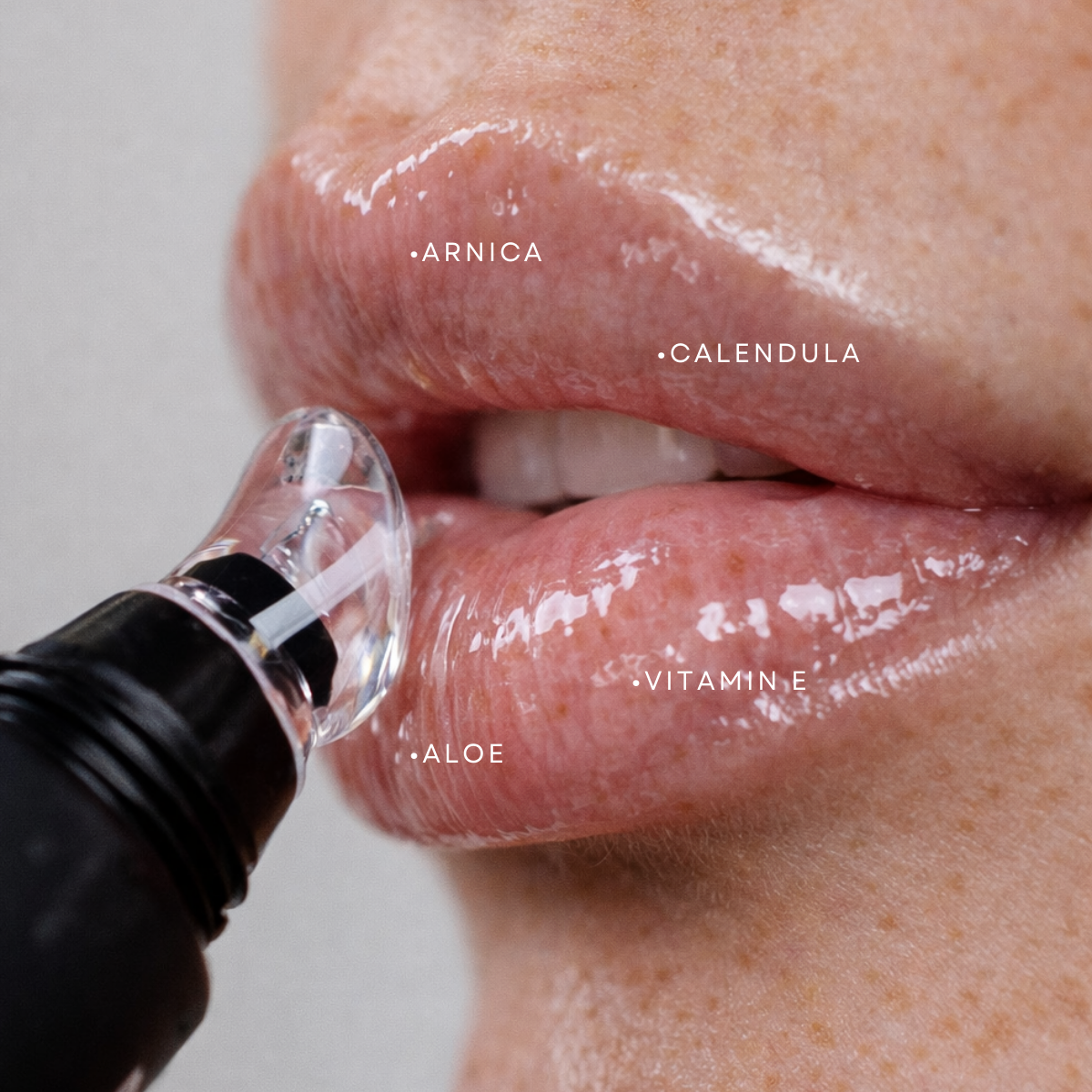 BOWLER Lip Gloss - Renewal Treatment